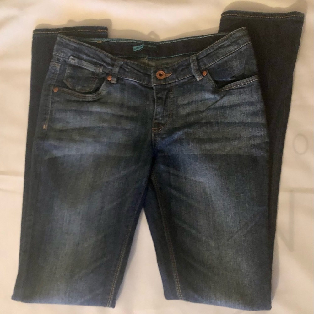 Young women’s Levi’s Jeans